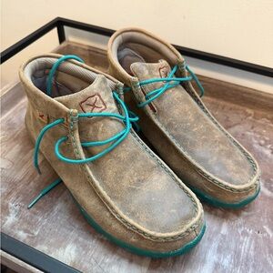 Twisted X Women's Tan Chukka Boots with Teal Accents